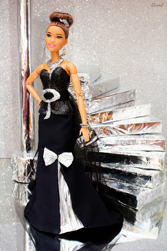 Creazioni per Barbie 37 – Abito da sera nero e argento